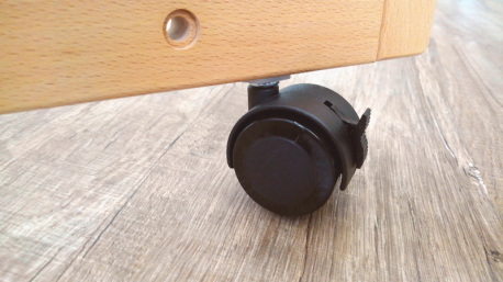 キャスター取り付け3