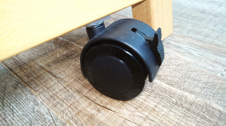 キャスター取り付け3