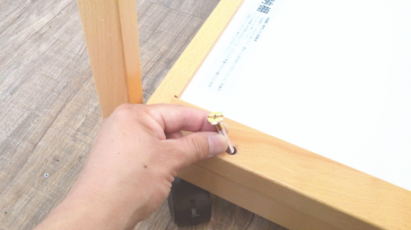 収納棚の取り付け2