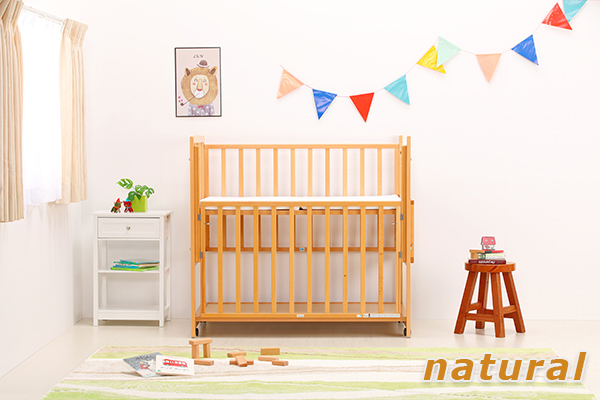 ベビーベッドのカラーバリエーションナチュラル
