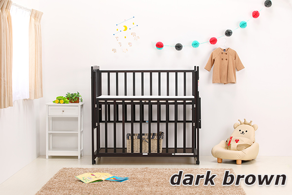 ベビーベッドのカラーバリエーションナチュラル