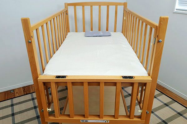 ハイタイプベッド ツーオープン【ナチュラル】収納棚付 | ベビーベッド